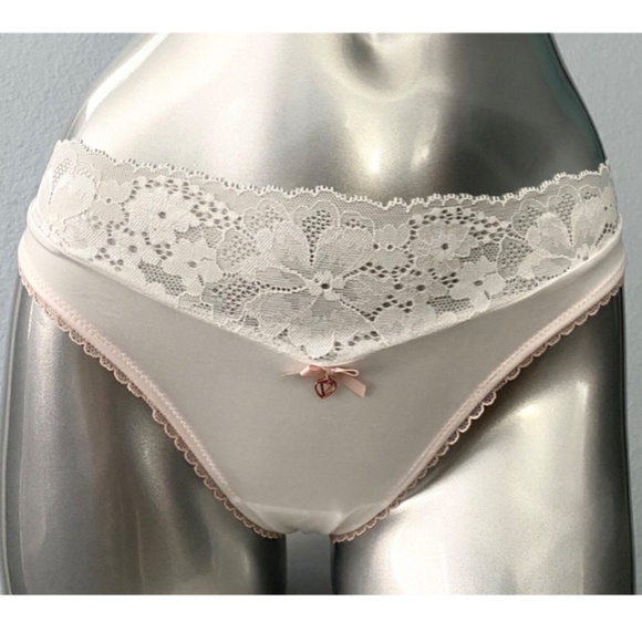Victorias Secret Nwt Body by Victoria White Soft Stretch w Lace Trim Thong Panty - Picture 1 of 3